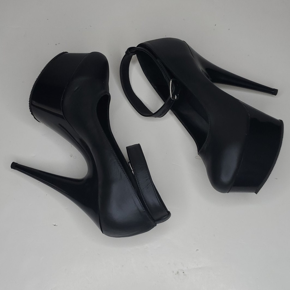 GASOLINE GLAMOUR BLACK LEATHER ANKLE STRAP SHOES